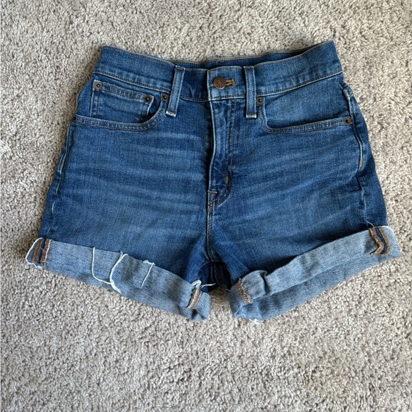 J Crew Size 24 Jean Denim Shorts Medium Wash 3” Inseam - Picture 1 of 4